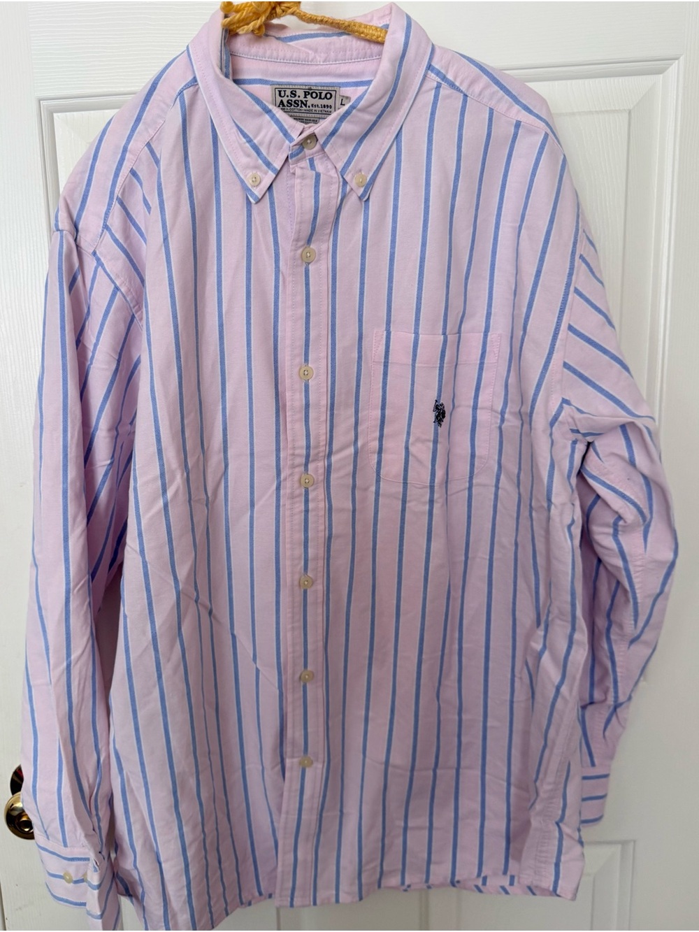 U.S. Polo Assn. Pink dress Shirt with Blue Vertical Stripes preppy size large